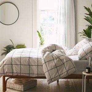 Urban outfitters grid duvet set FULL/QUEEN